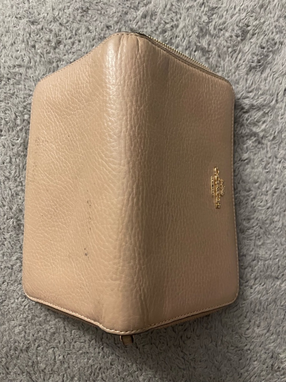 Coach Pebbled Leather Zip Wallet in Light Beige with Gold Hardware - Picture 6 of 8